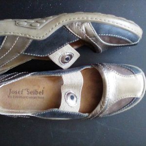 Josef Seibel Flats -  Size 8 Brown, bronze Flats Driving Comfort Shoes